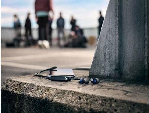 Sennheiser CX 6.00BT Kulak İçi Mikrofonlu Bluetooth Kulaklık her şey bir parmak mesafesinde